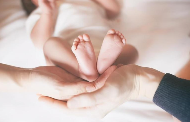 未婚试管婴儿怎么落户_试管没结婚证_