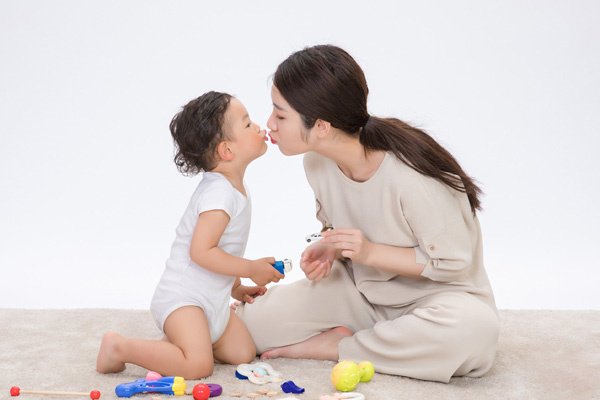 未婚生育如何办理生育服务单__单身生育权放开了吗